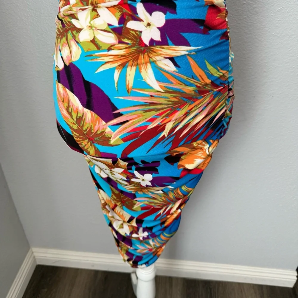 Boston Proper Bodycon Tropical‎ Floral Travel Halter Dress Size 6 NWOT Vacation